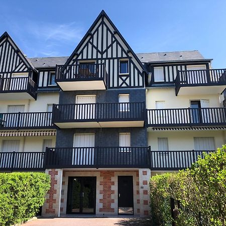 Le Petit Navire - Acces Direct Plage Cabourg Exteriör bild